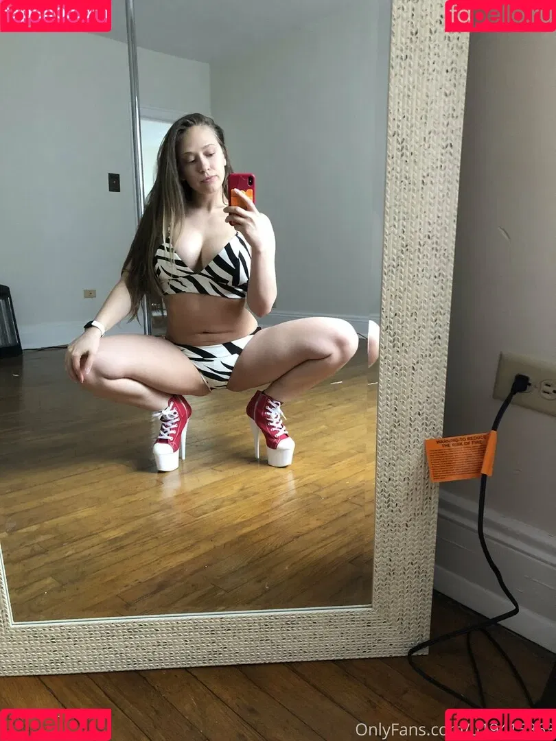 kagneylinn Onlyfans Photo Gallery 