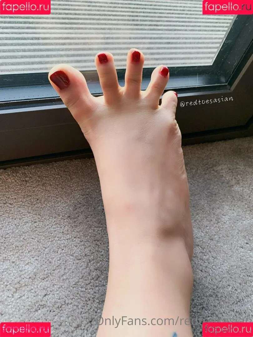 redtoesasian Onlyfans Photo Gallery 