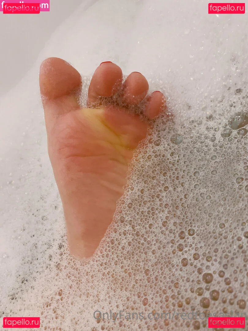 redtoesasian Onlyfans Photo Gallery 