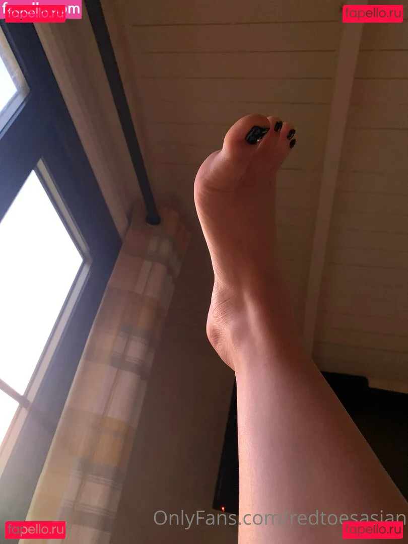 redtoesasian Onlyfans Photo Gallery 