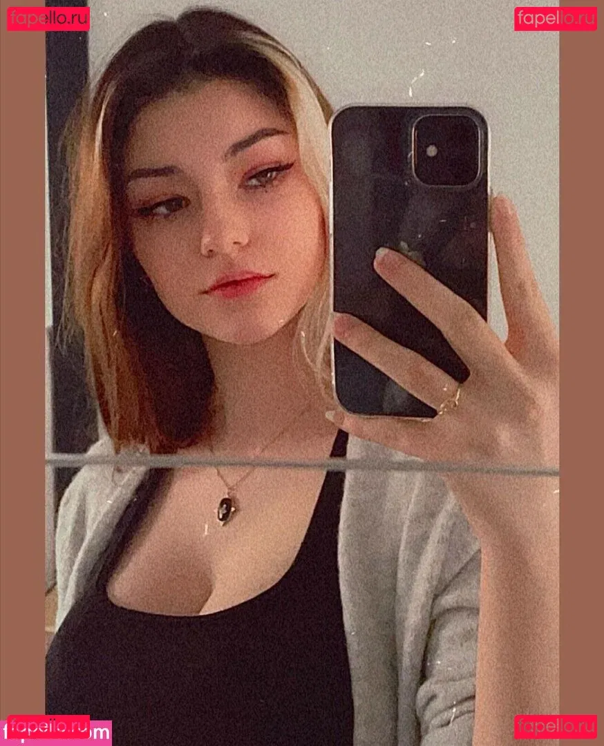 Pauline Leblanc Onlyfans Photo Gallery 