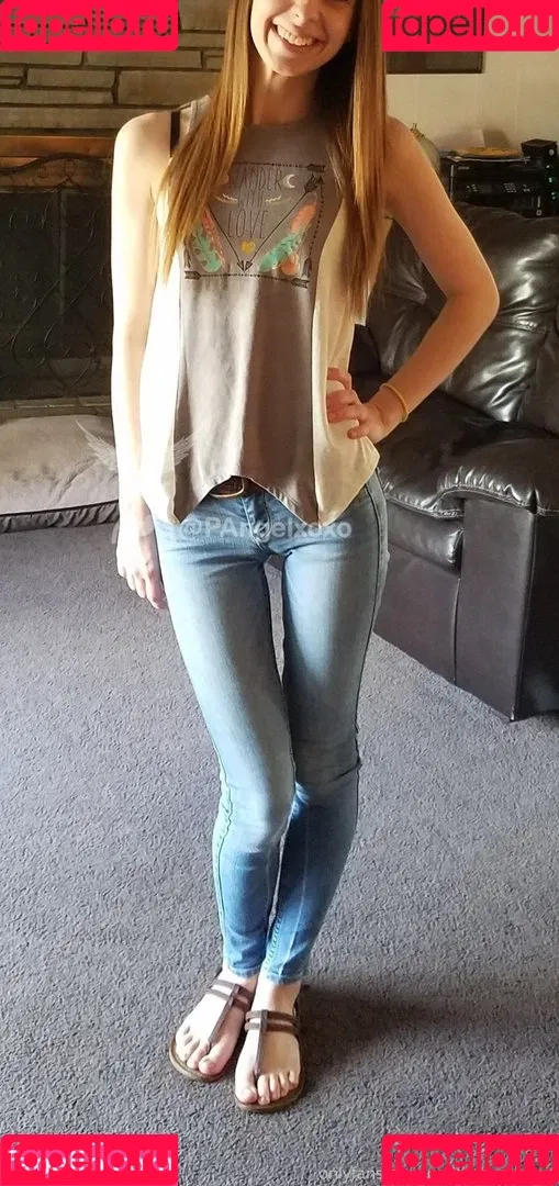 petite_angelxoxo Onlyfans Photo Gallery 