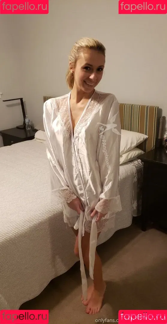 petite_angelxoxo Onlyfans Photo Gallery 