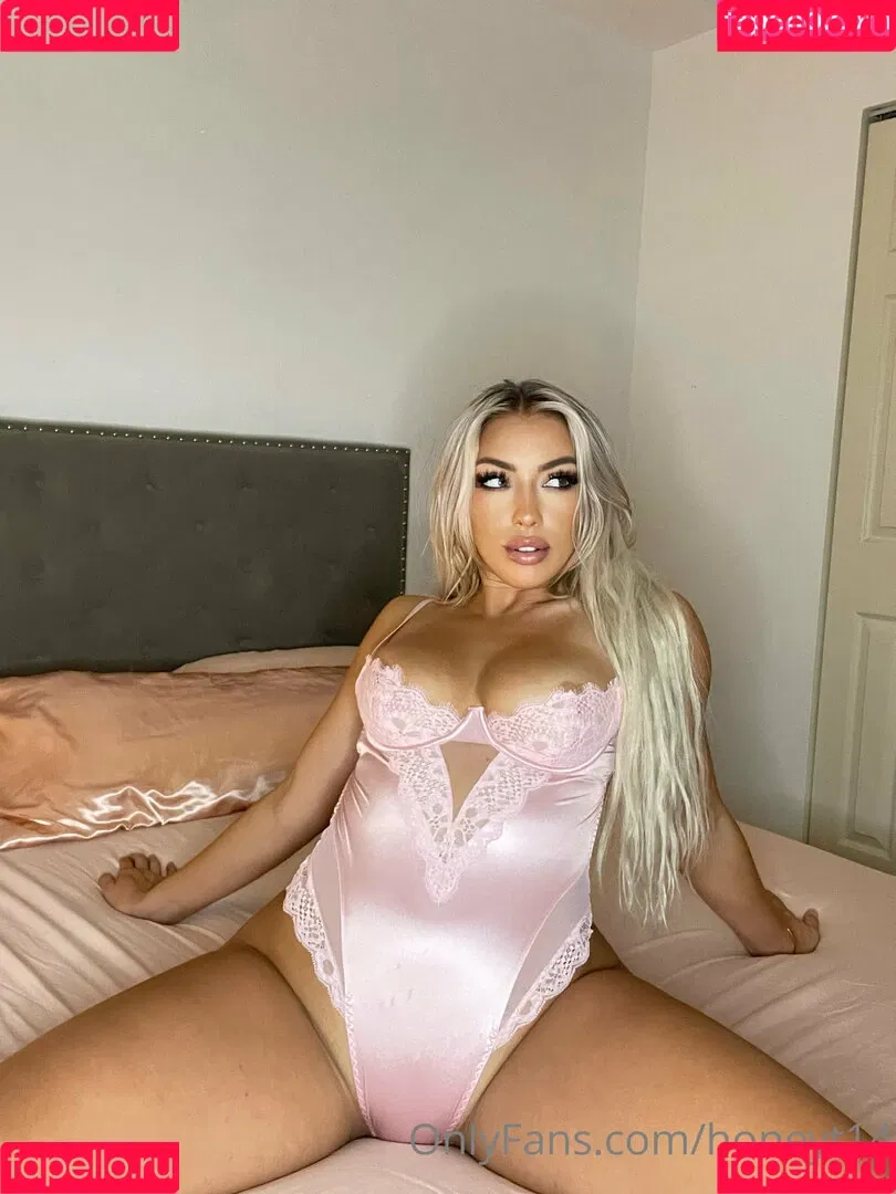 honeyt14 Onlyfans Photo Gallery 