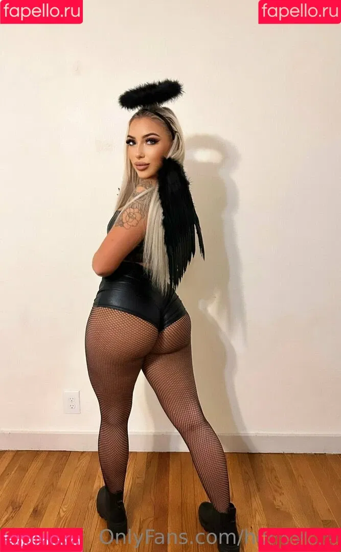 honeyt14 Onlyfans Photo Gallery 