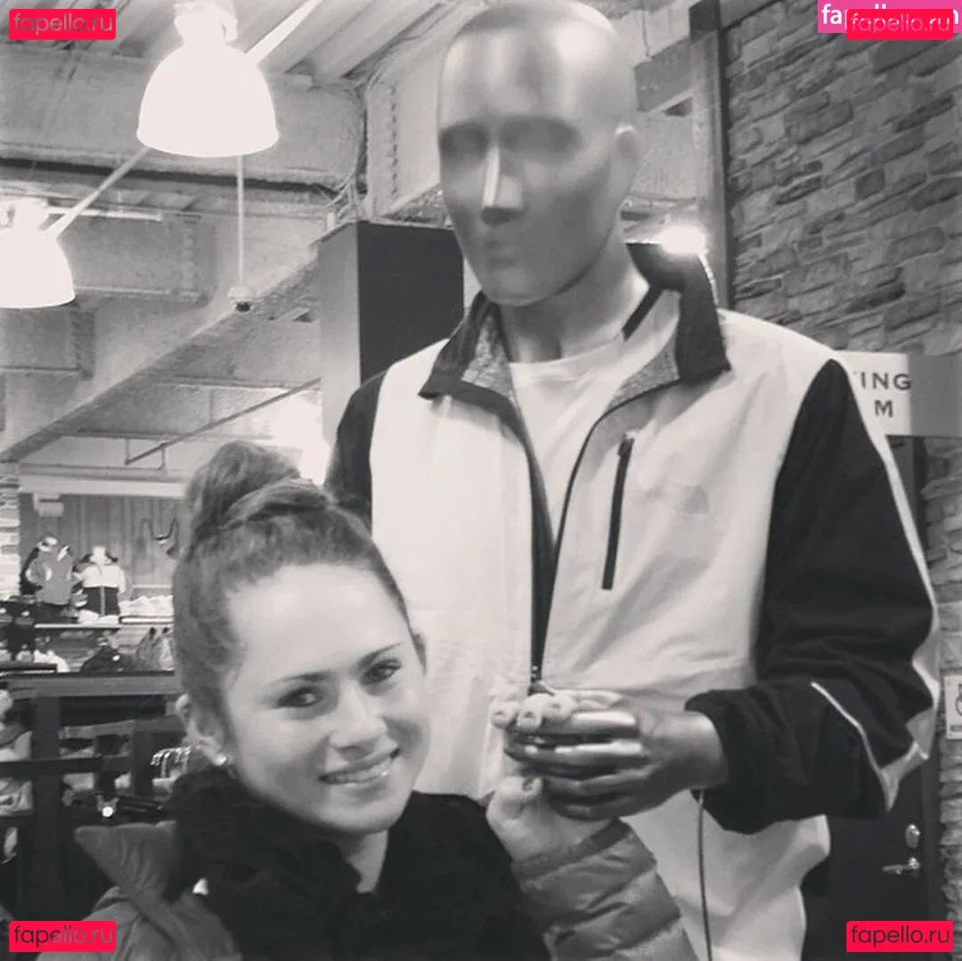 Tara Hansen Onlyfans Photo Gallery 