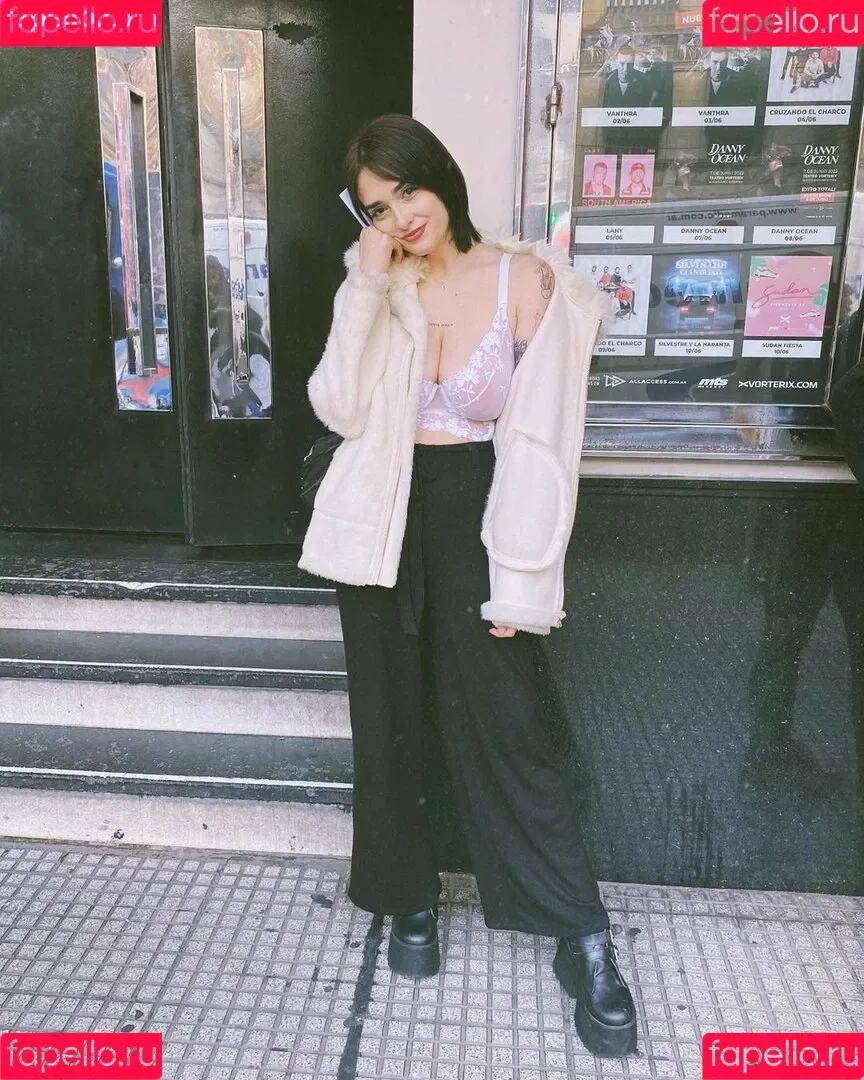 Delfi Peralta Onlyfans Photo Gallery 