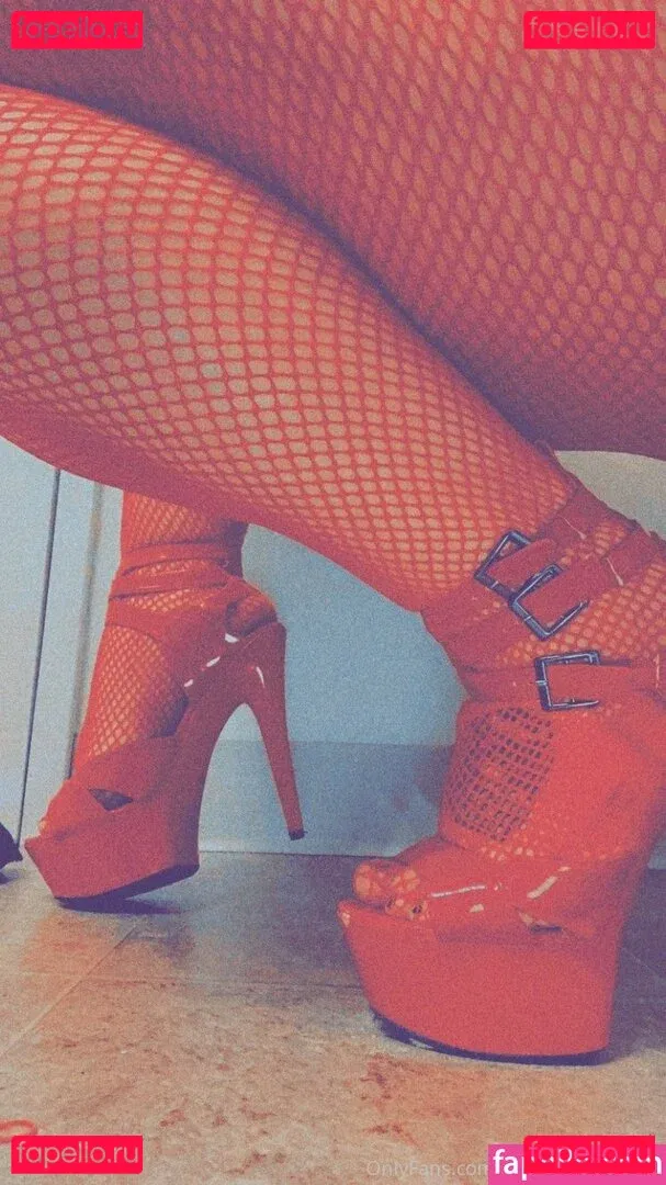 x.squid.baby.x Onlyfans Photo Gallery 