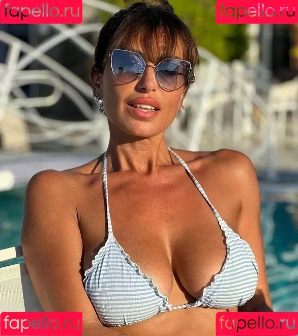 Roberta Pedrelli Onlyfans Photo Gallery 