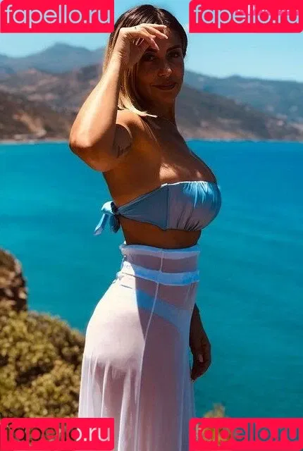 Roberta Pedrelli Onlyfans Photo Gallery 