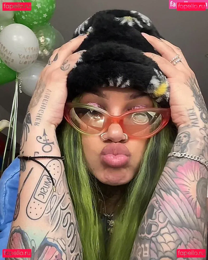 Snow Tha Product Onlyfans Photo Gallery 