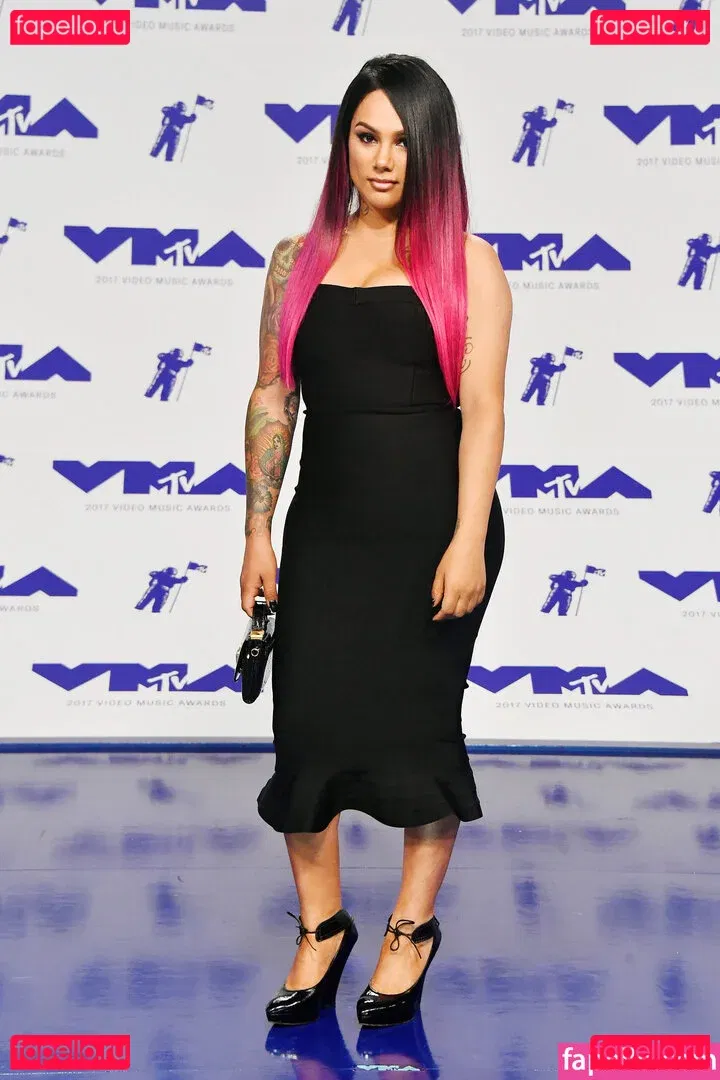 Snow Tha Product Onlyfans Photo Gallery 