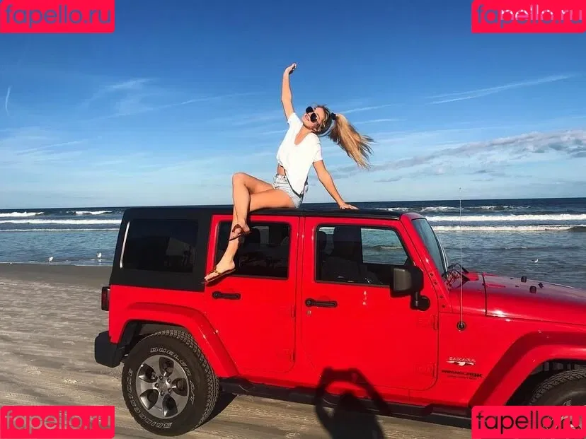 Skyler Lesslie Onlyfans Photo Gallery 