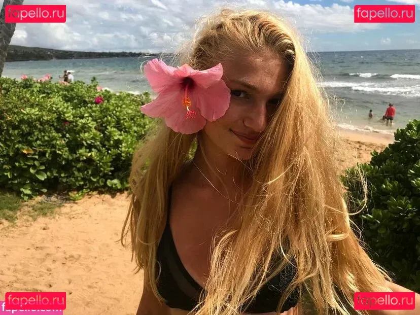 Skyler Lesslie Onlyfans Photo Gallery 