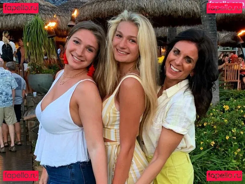 Skyler Lesslie Onlyfans Photo Gallery 