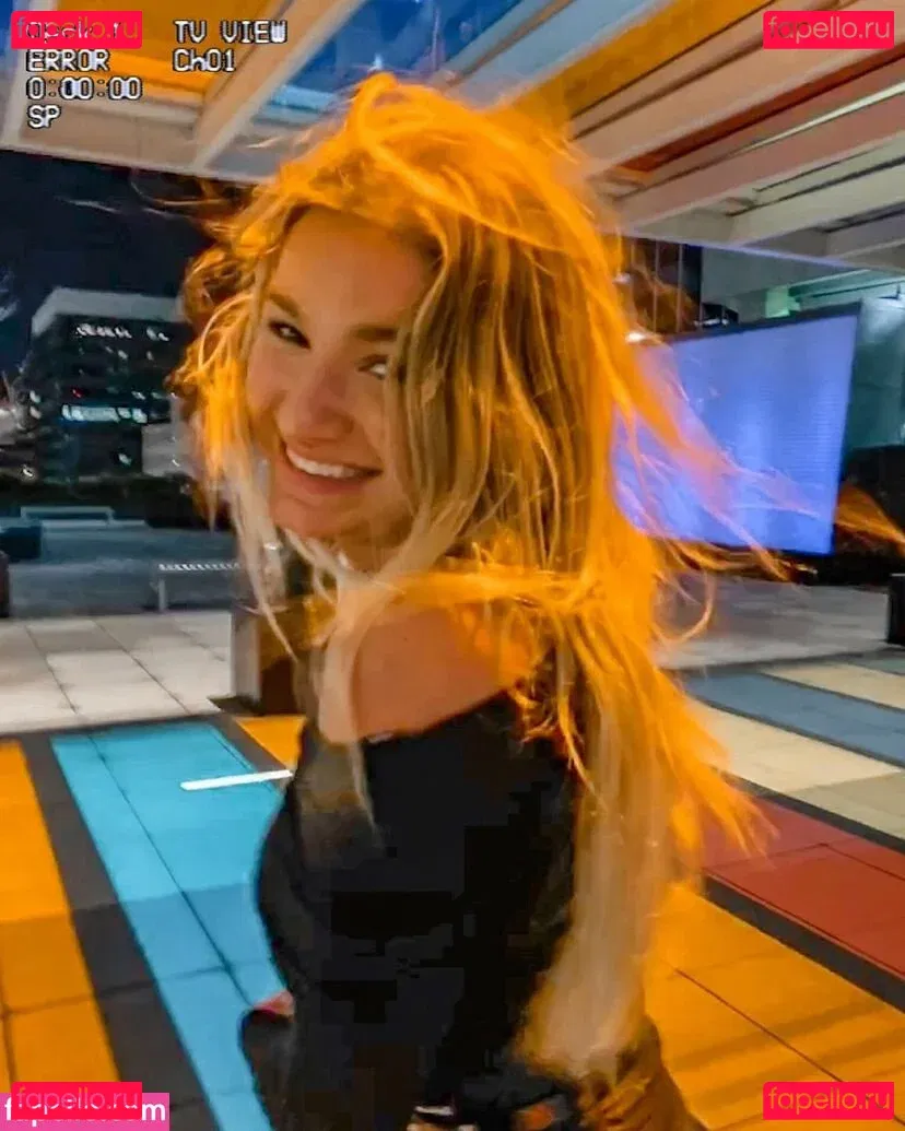 Skyler Lesslie Onlyfans Photo Gallery 