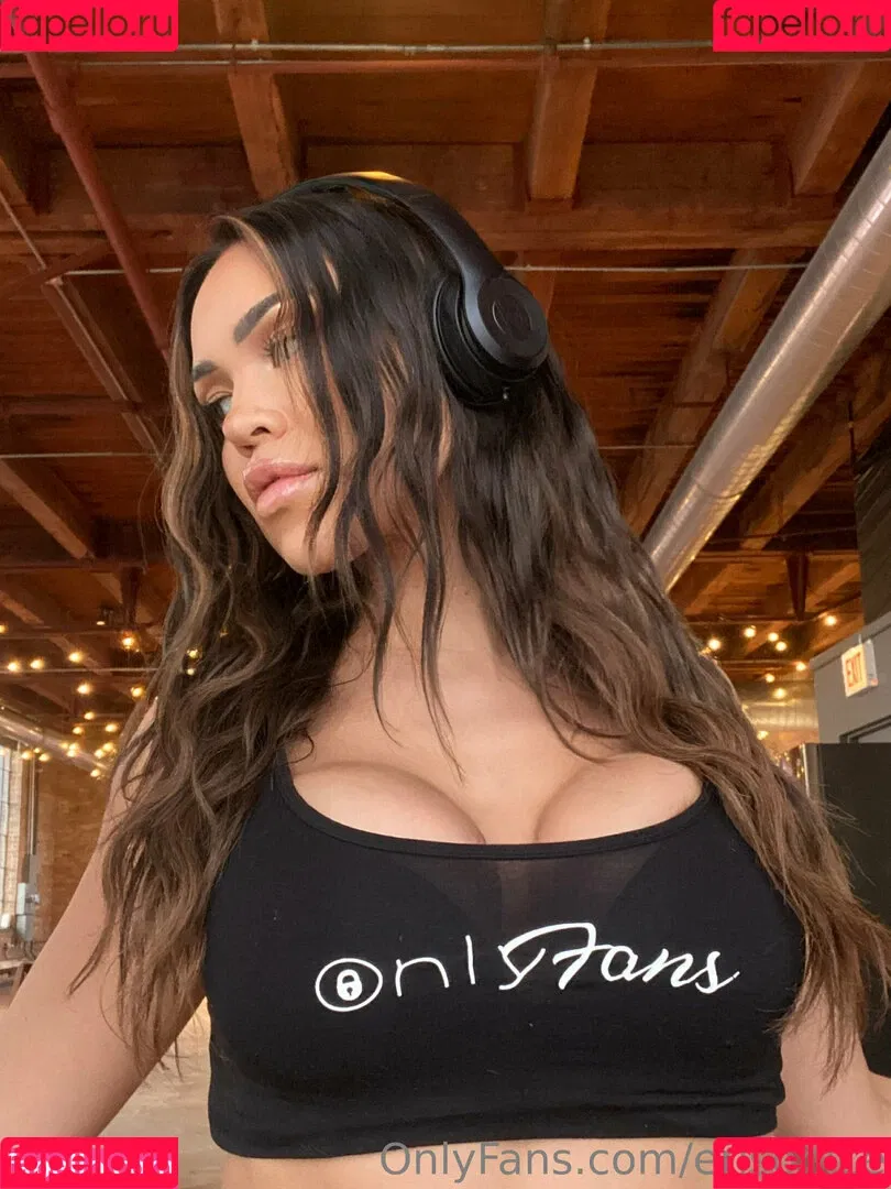 erisonice Onlyfans Photo Gallery 