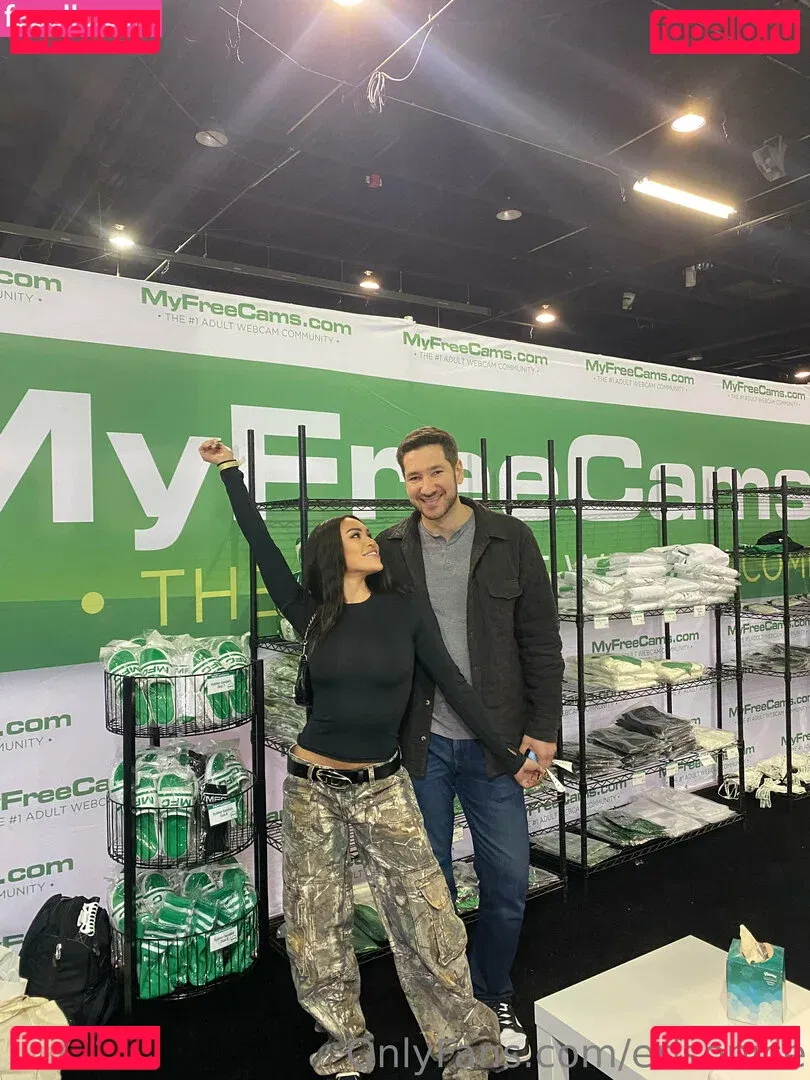 erisonice Onlyfans Photo Gallery 