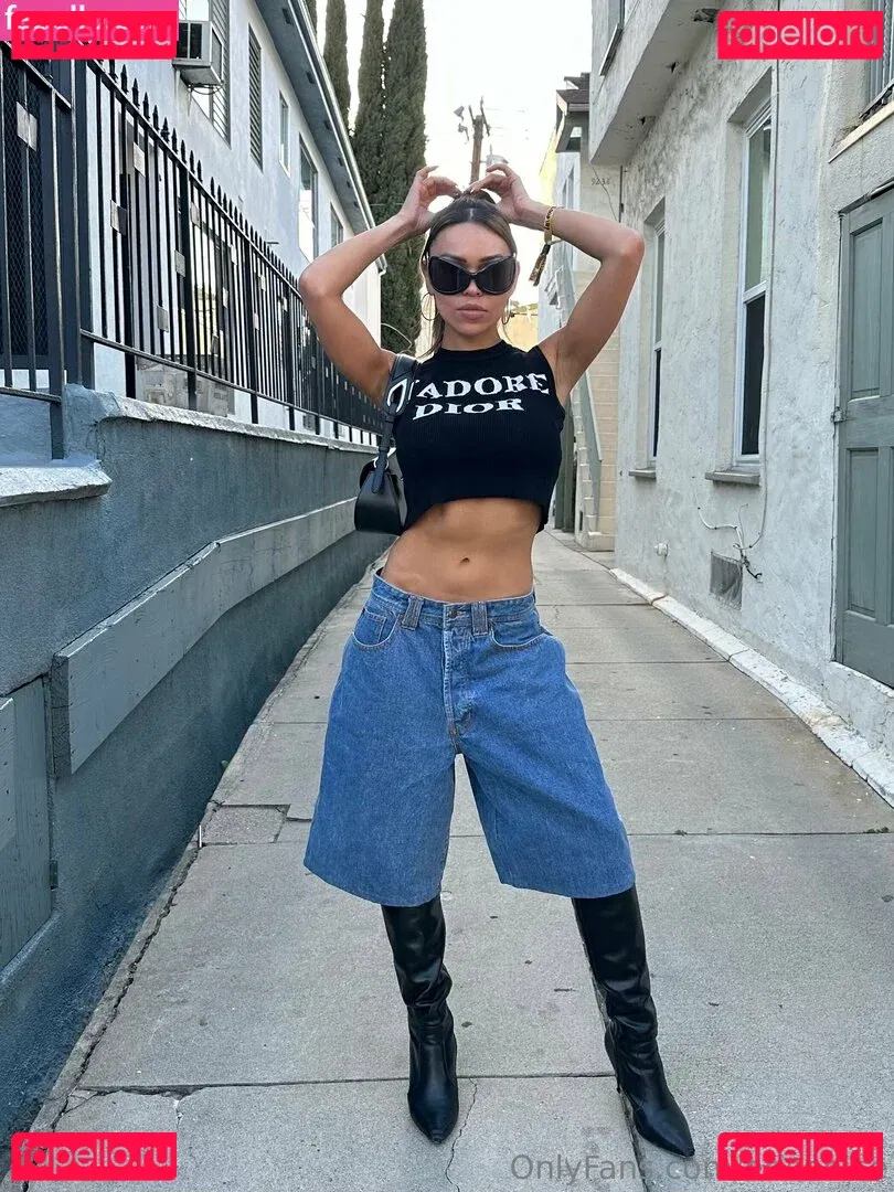 erisonice Onlyfans Photo Gallery 