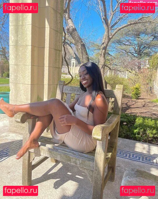 iivywren Onlyfans Photo Gallery 