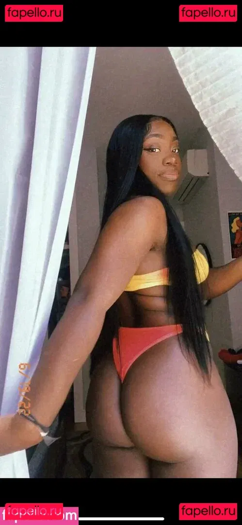 iivywren Onlyfans Photo Gallery 