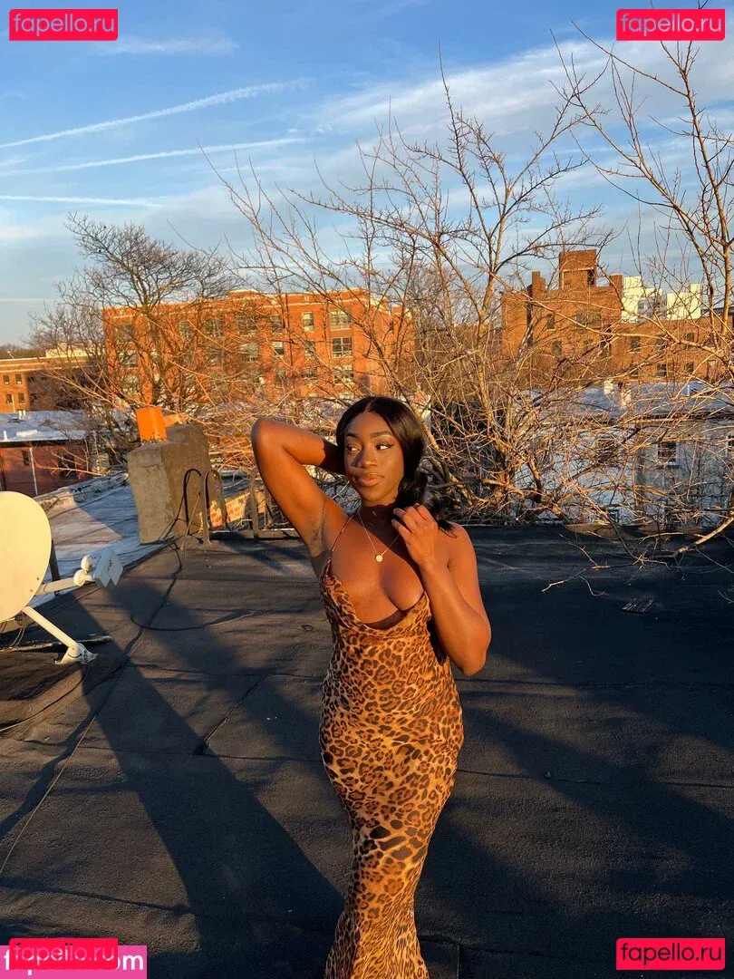 iivywren Onlyfans Photo Gallery 