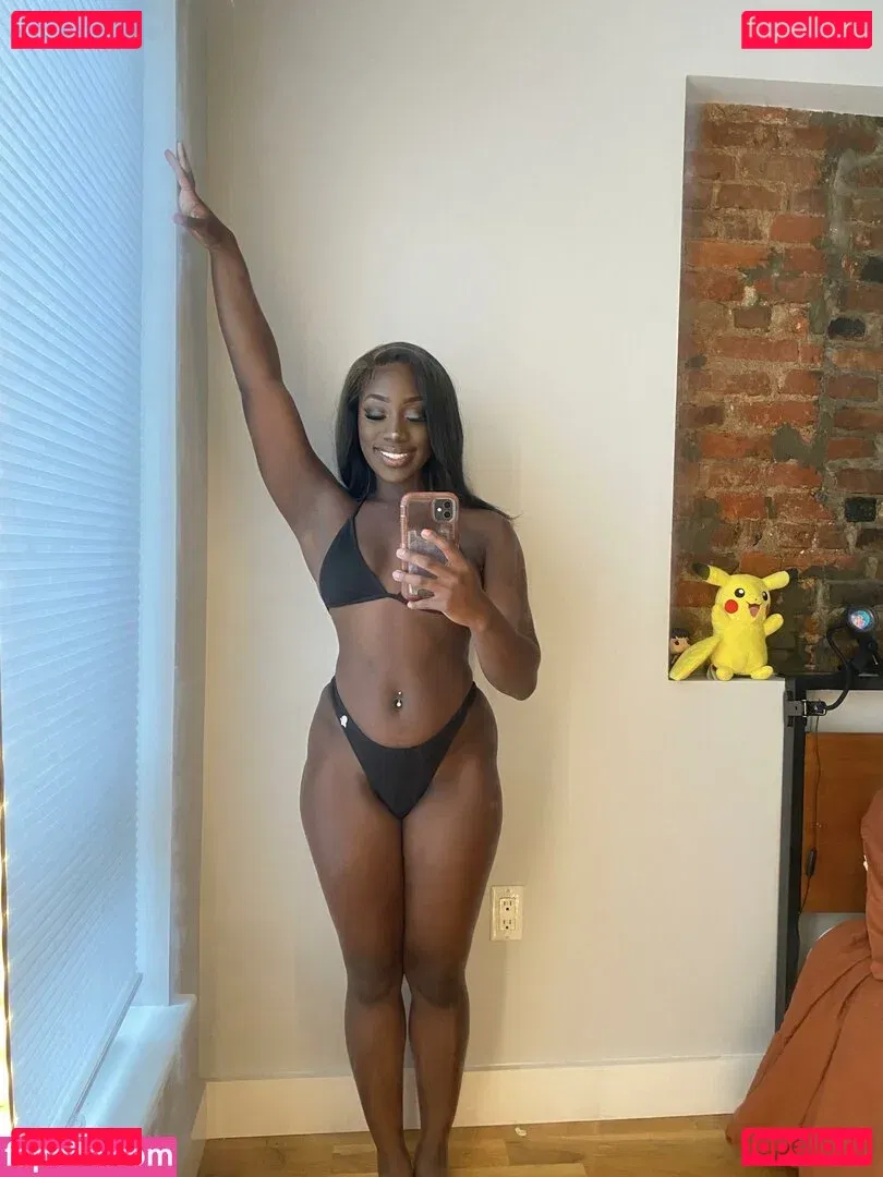 iivywren Onlyfans Photo Gallery 