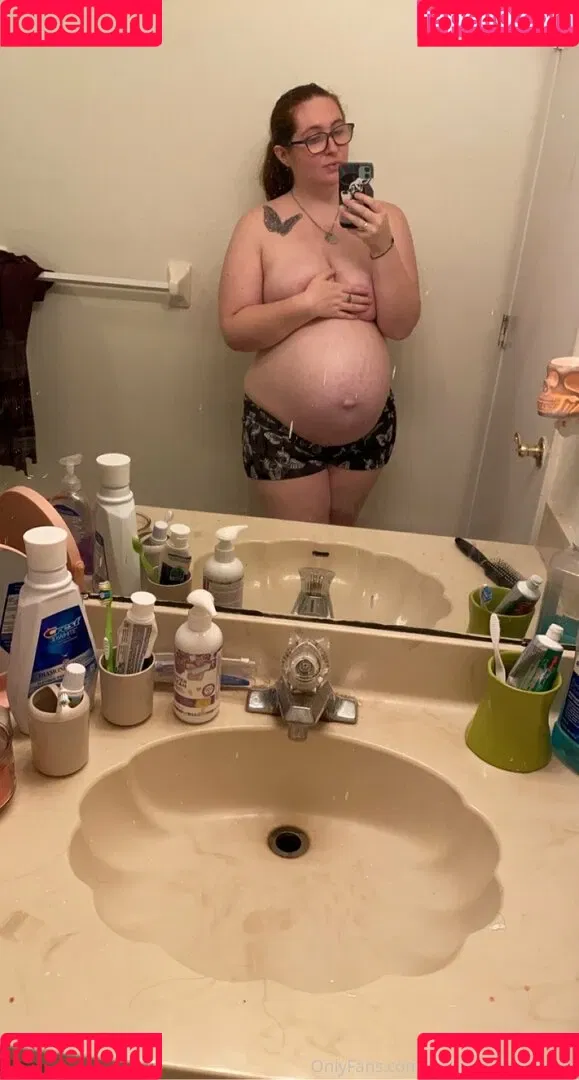 pr3ttyandpr3gnant Onlyfans Photo Gallery 