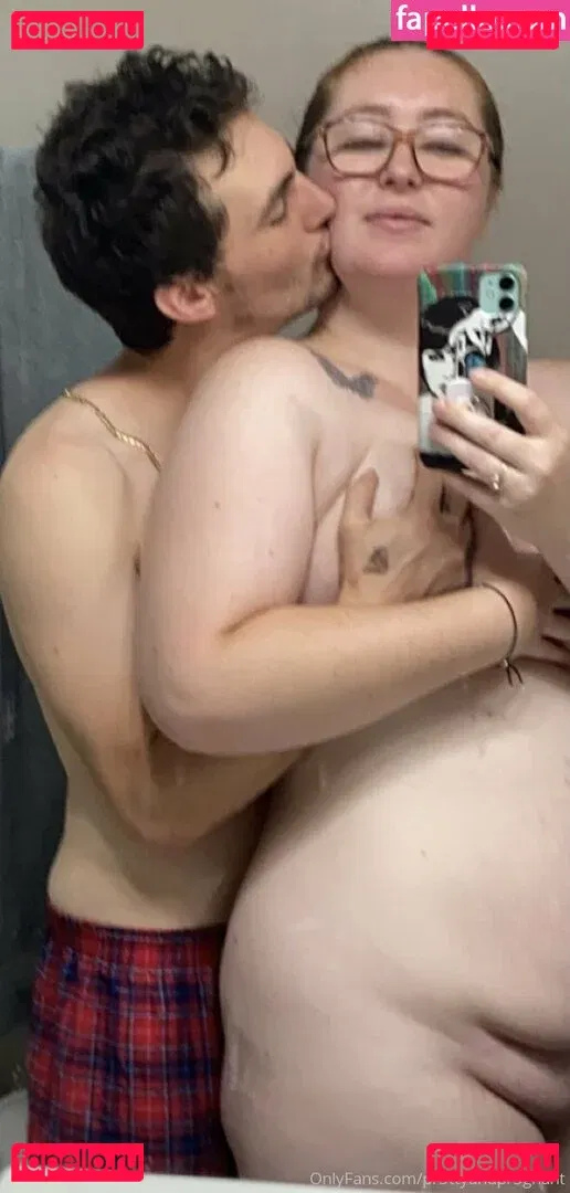 pr3ttyandpr3gnant Onlyfans Photo Gallery 