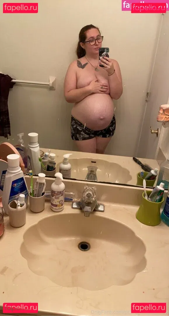 pr3ttyandpr3gnant Onlyfans Photo Gallery 