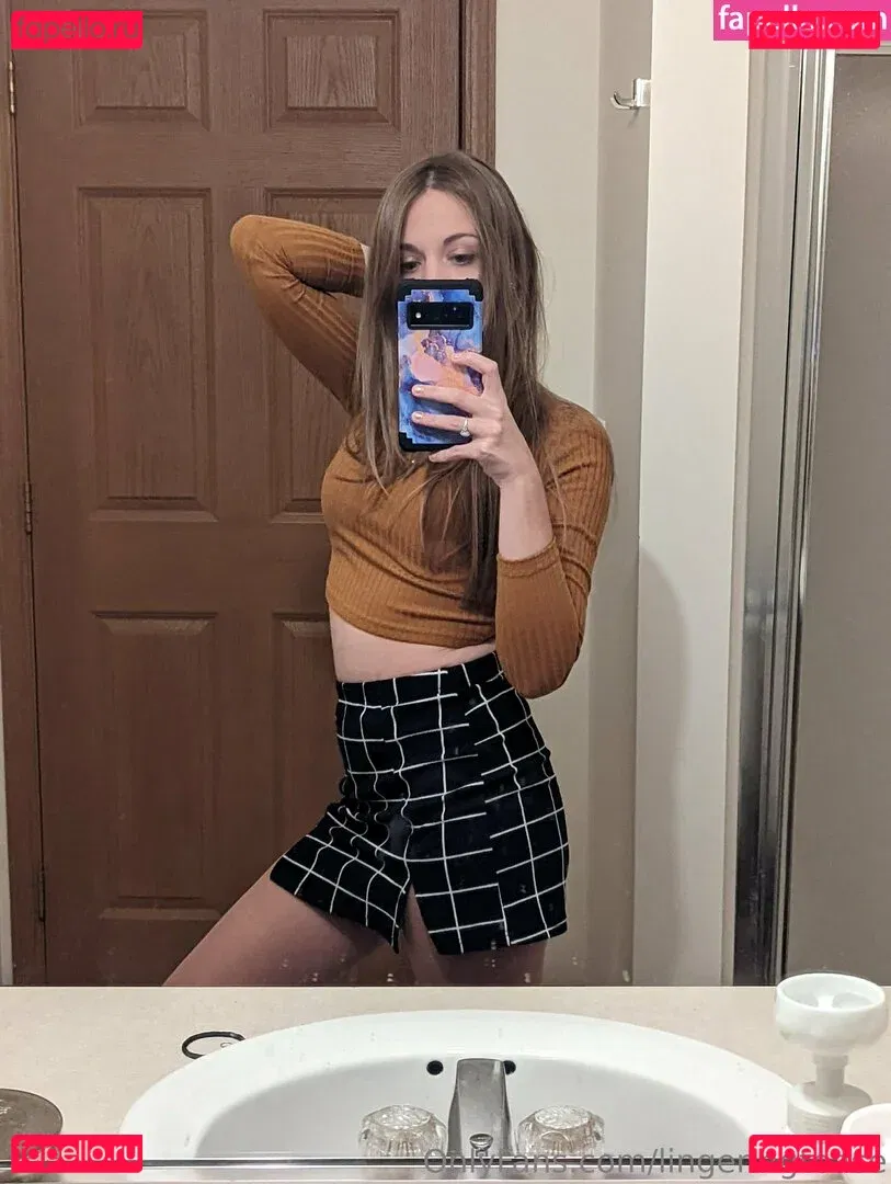 lingeringtease Onlyfans Photo Gallery 