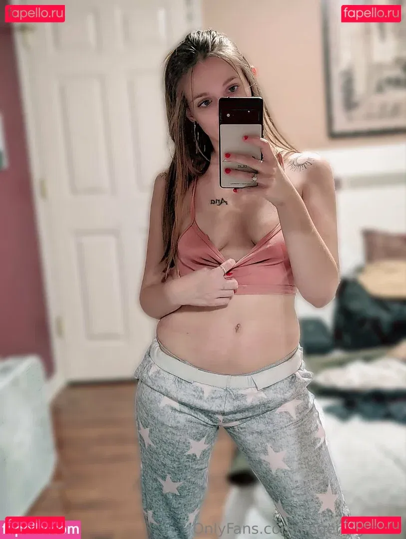 lingeringtease Onlyfans Photo Gallery 