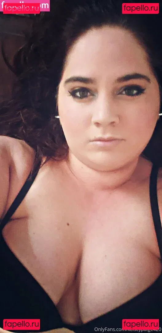 kelseypaige420 Onlyfans Photo Gallery 