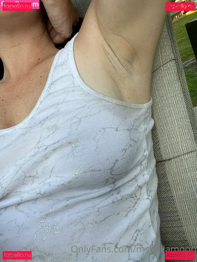 msbellamoon Onlyfans Photo Gallery 