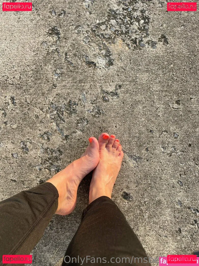 msbellamoon Onlyfans Photo Gallery 