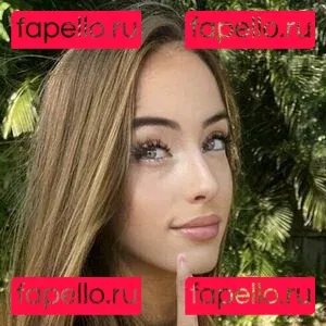 lilgirlbrookee Onlyfans Photo Gallery 