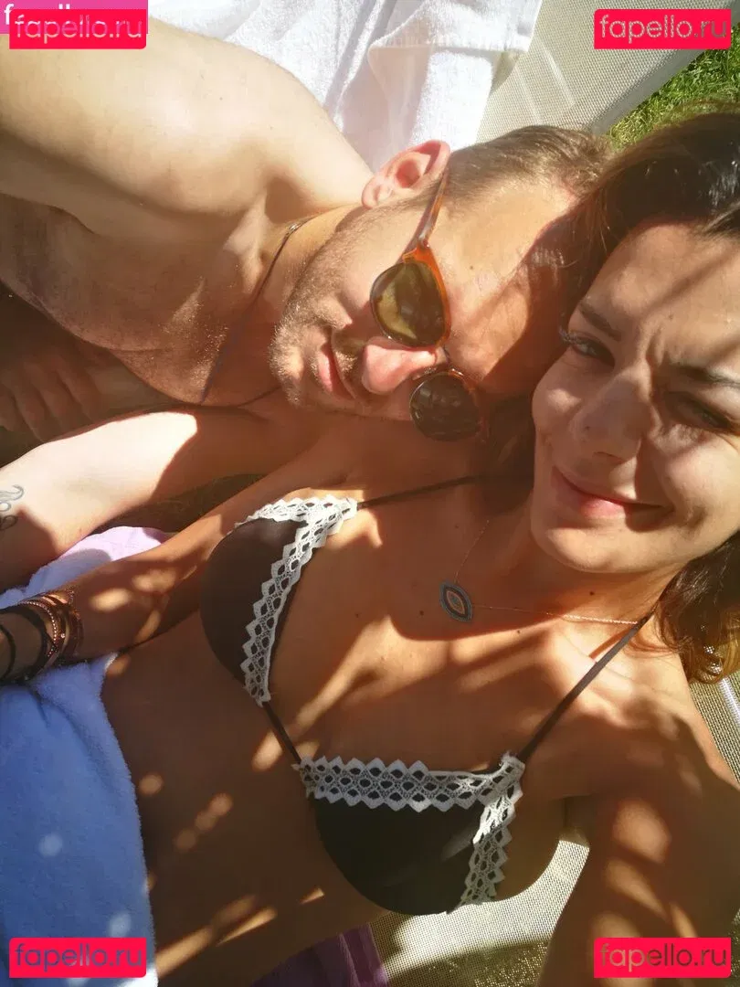 Nikoletta Ralli Onlyfans Photo Gallery 