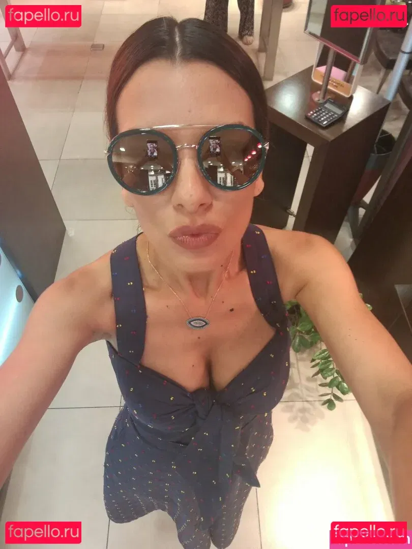 Nikoletta Ralli Onlyfans Photo Gallery 