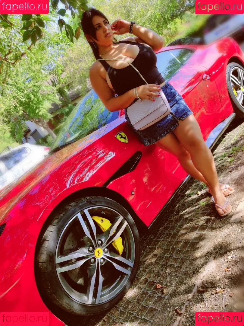 Jennifer Busty Latina Onlyfans Photo Gallery 