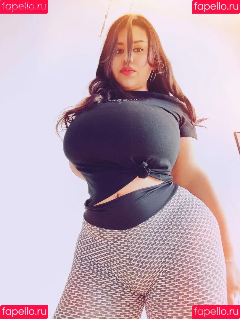 Jennifer Busty Latina Onlyfans Photo Gallery 