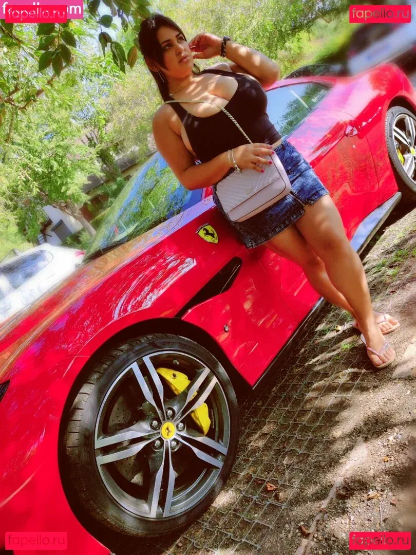 Jennifer Busty Latina Onlyfans Photo Gallery 