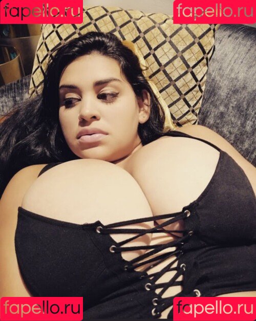 Jennifer Busty Latina Onlyfans Photo Gallery 