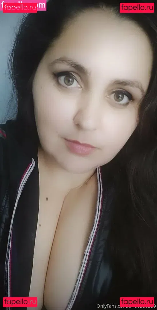 karinamoonn Onlyfans Photo Gallery 