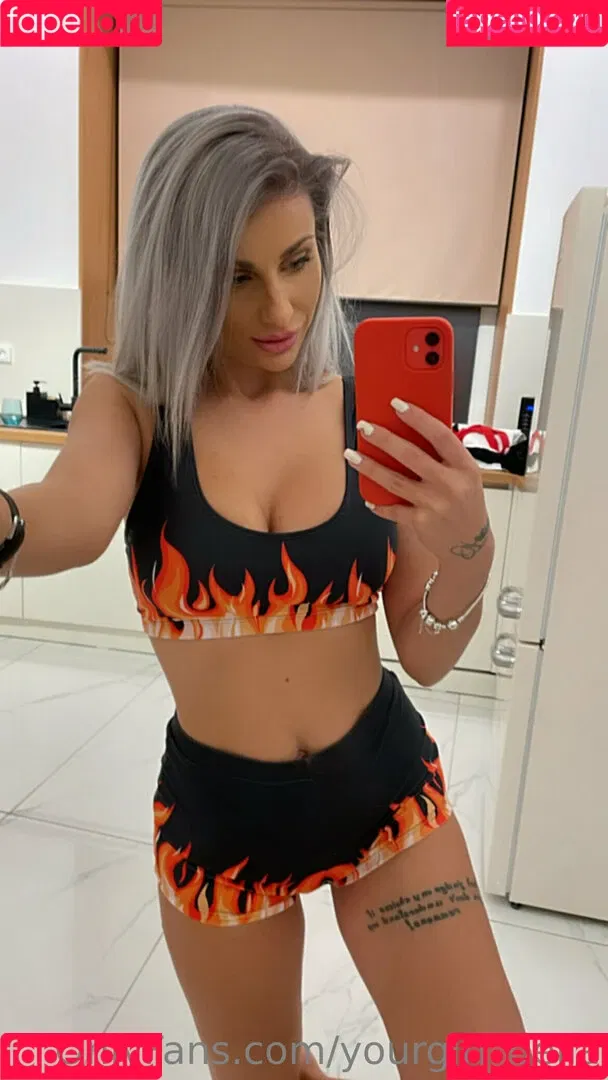 yourgirl_bella Onlyfans Photo Gallery 