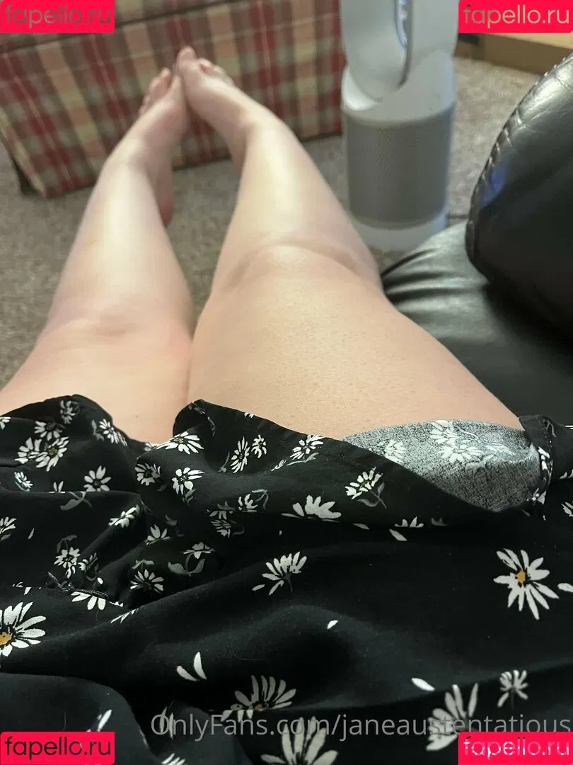 janeaustentatious Onlyfans Photo Gallery 