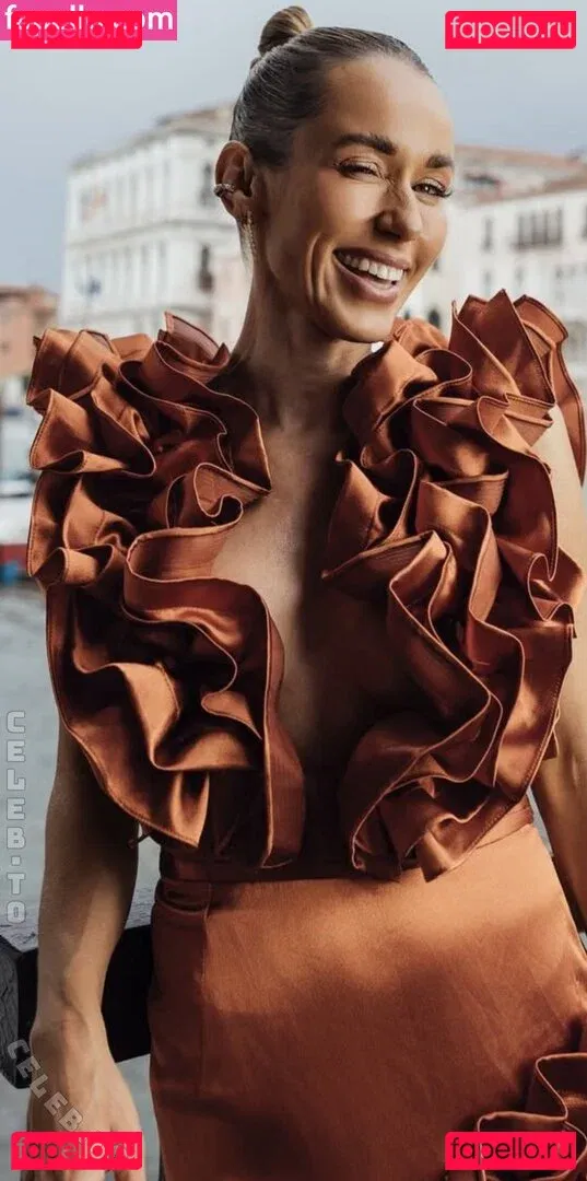 Annemarie Carpendale Onlyfans Photo Gallery 