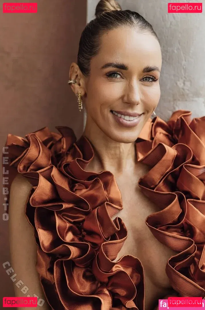 Annemarie Carpendale Onlyfans Photo Gallery 