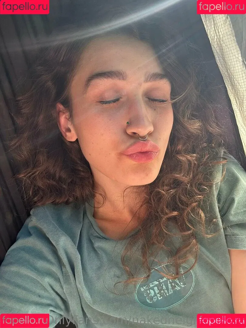 nerdyneighbor_tay Onlyfans Photo Gallery 