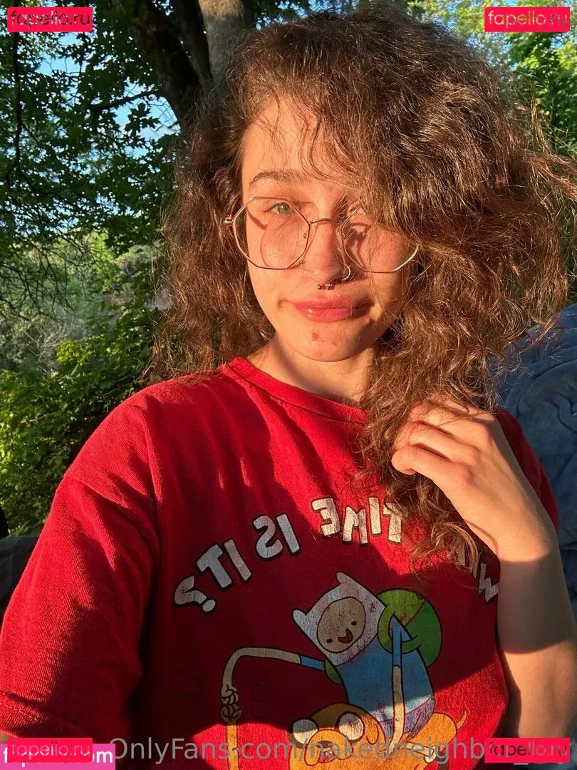 nerdyneighbor_tay Onlyfans Photo Gallery 