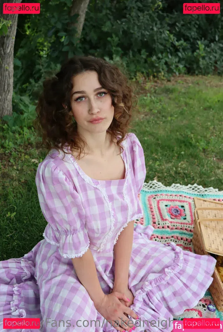 nerdyneighbor_tay Onlyfans Photo Gallery 